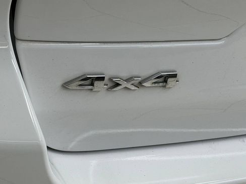 Used 2023 Jeep Grand Cherokee Limited AWD/4WD image 32