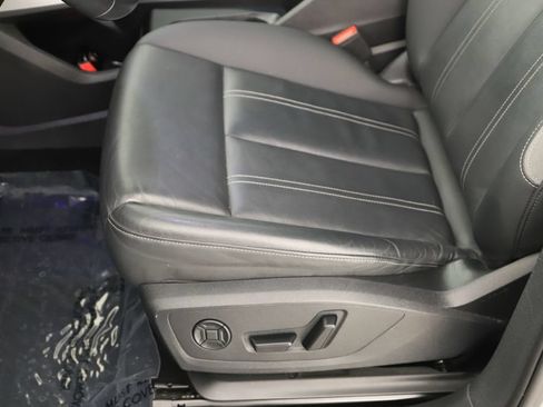 Certified 2024 Audi Q4 e-tron Prestige AWD/4WD image 25