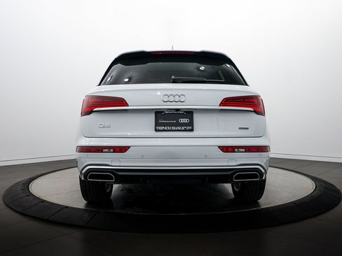 Certified 2024 Audi Q5 e Premium Plus AWD/4WD image 23