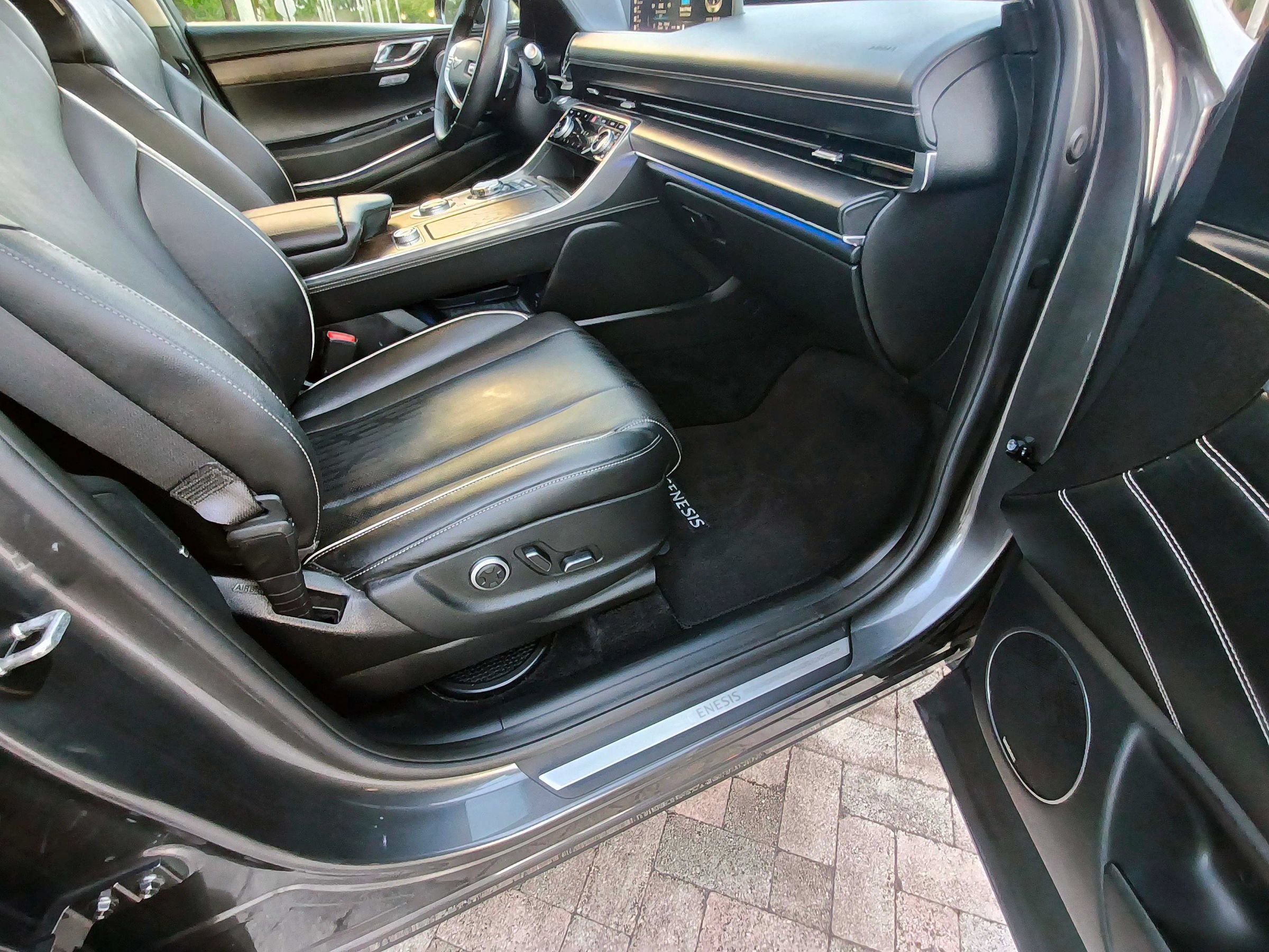 Used 2023 Genesis GV80 2.5T w/ Prestige 20" Package AWD/4WD image 46