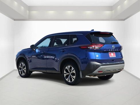 Used 2021 Nissan Rogue SV image 6