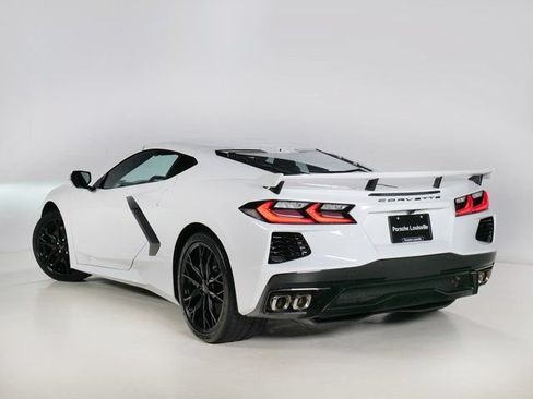 Used 2026 Chevrolet Corvette Stingray Coupe w/ Z51 Performance Package RWD image 3