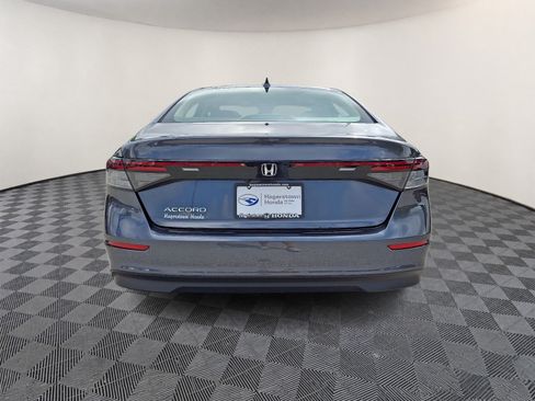 Used 2024 Honda Accord EX image 5
