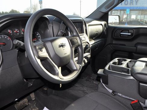 Used 2020 Chevrolet Silverado 1500 Custom w/ Custom Value Package image 9
