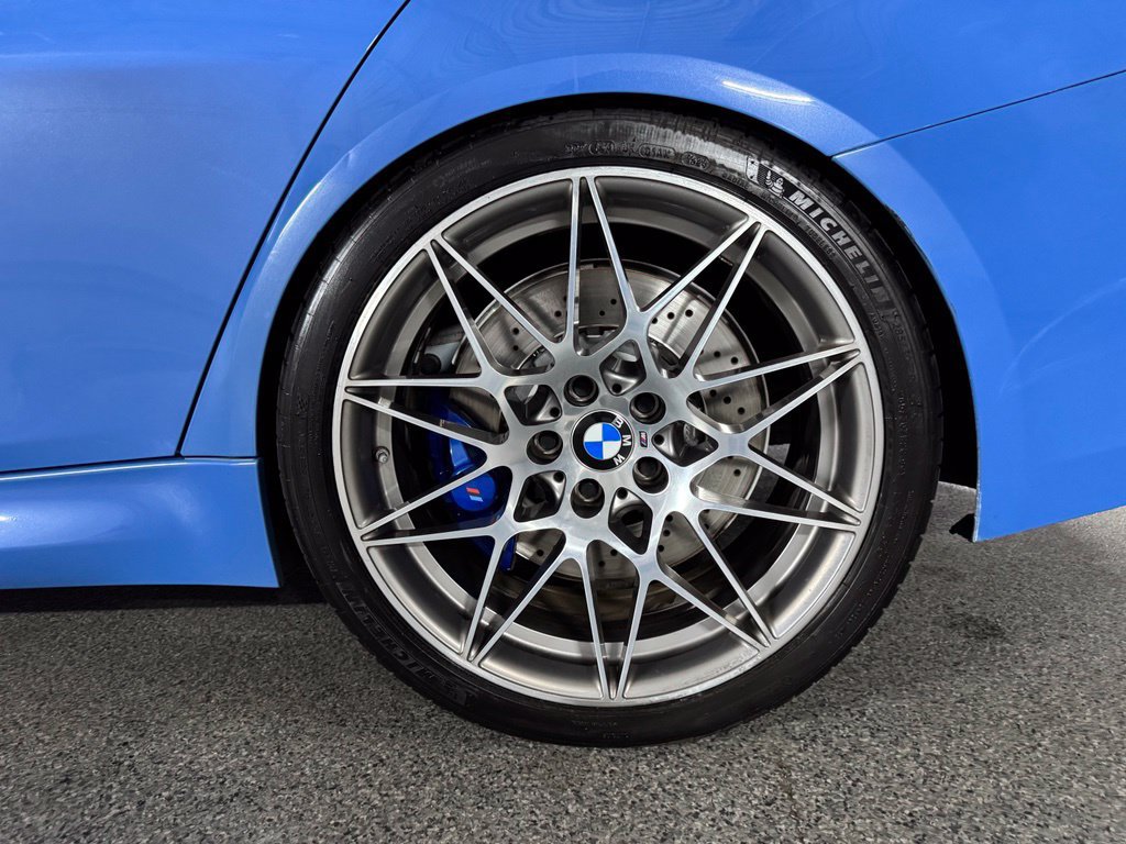 Used 2017 BMW M3 RWD image 18