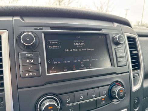 Used 2019 Nissan Titan S AWD/4WD image 14