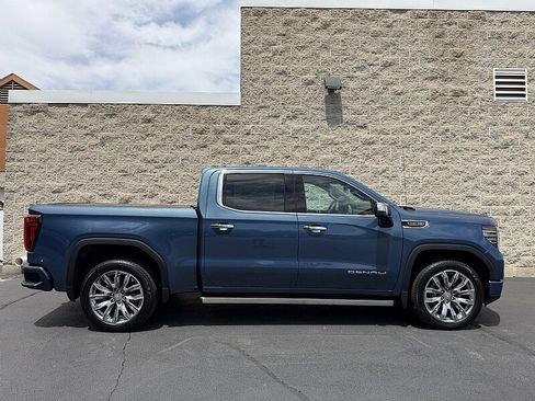 Used 2024 GMC Sierra 1500 Denali w/ Denali Reserve Package AWD/4WD image 2