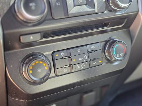 Used 2017 Ford F250 XLT w/ XLT Value Package image 34