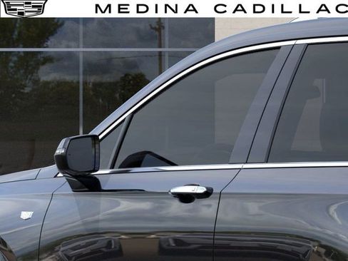 New 2025 Cadillac XT6 Premium Luxury image 13