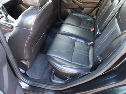 Used 2014 Ford Focus SE FWD image 20