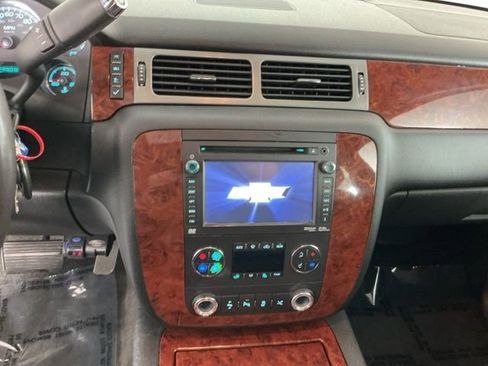 Used 2012 Chevrolet Suburban LTZ AWD/4WD image 17