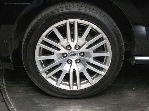 Used 2024 Ford Expedition Max Platinum AWD/4WD image 9
