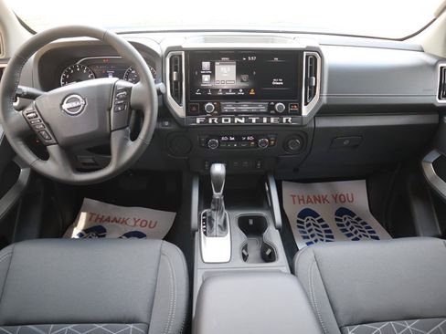 Used 2026 Nissan Frontier SV w/ SV Convenience Package RWD image 23