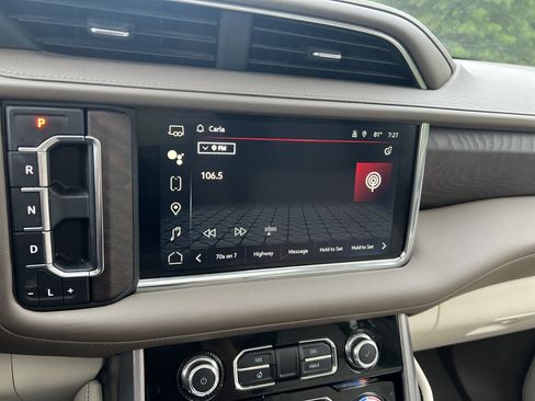 Used 2023 GMC Yukon Denali RWD image 20