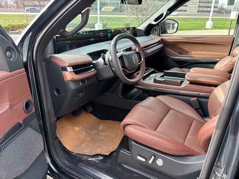 New 2026 Lincoln Navigator Reserve AWD/4WD image 24