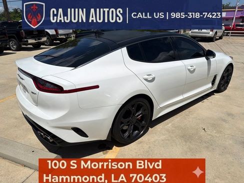 Used 2020 Kia Stinger GT1 RWD image 4