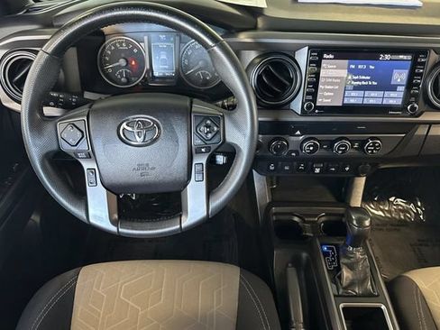 Certified 2020 Toyota Tacoma TRD Sport w/ Technology Package AWD/4WD image 18