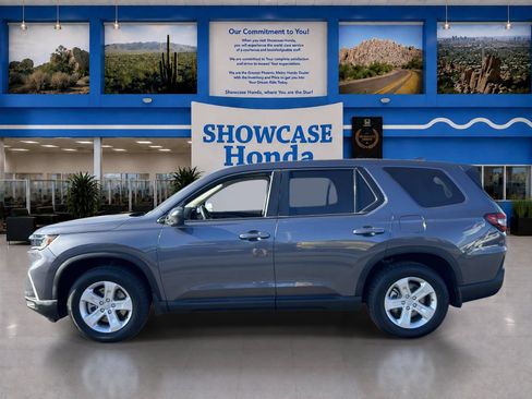 Certified 2023 Honda Pilot LX image 4