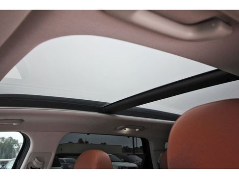 Used 2023 Kia Sorento SX Prestige image 30