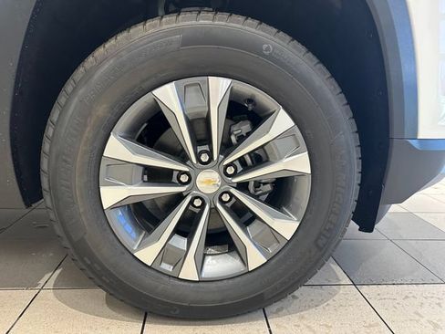 New 2027 Chevrolet Equinox LT w/ Convenience Package II AWD/4WD image 22