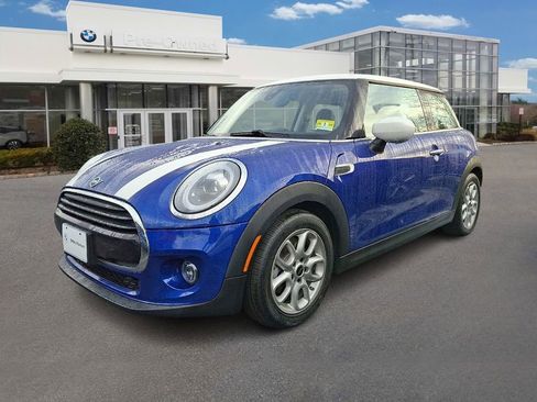 Used 2021 MINI Cooper 2-Door Hardtop w/ Storage Package image 1