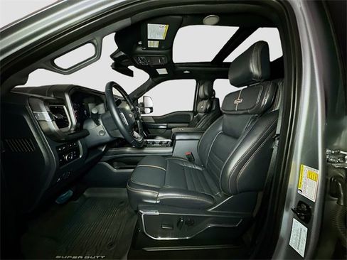 Used 2024 Ford F350 Platinum image 17