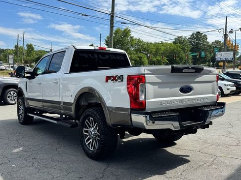 Used 2019 Ford F250 Lariat w/ Lariat Value Package AWD/4WD image 3