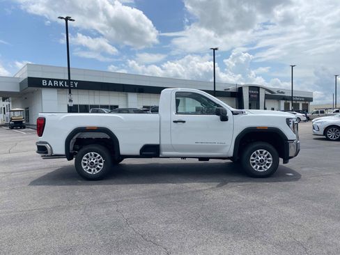 New 2025 GMC Sierra 2500 Pro w/ Convenience Package image 8