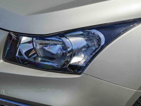 Used 2015 Chevrolet Cruze LT w/ Enhanced Safety Package FWD image 21