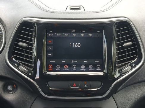 Used 2022 Jeep Cherokee Limited AWD/4WD image 21