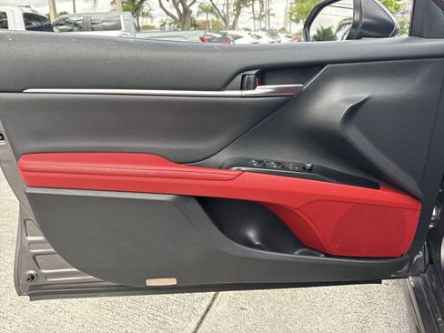 Used 2019 Toyota Camry XSE image 13