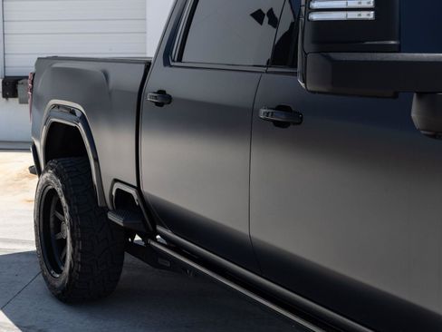 Used 2024 GMC Sierra 3500 Denali Ultimate AWD/4WD image 32