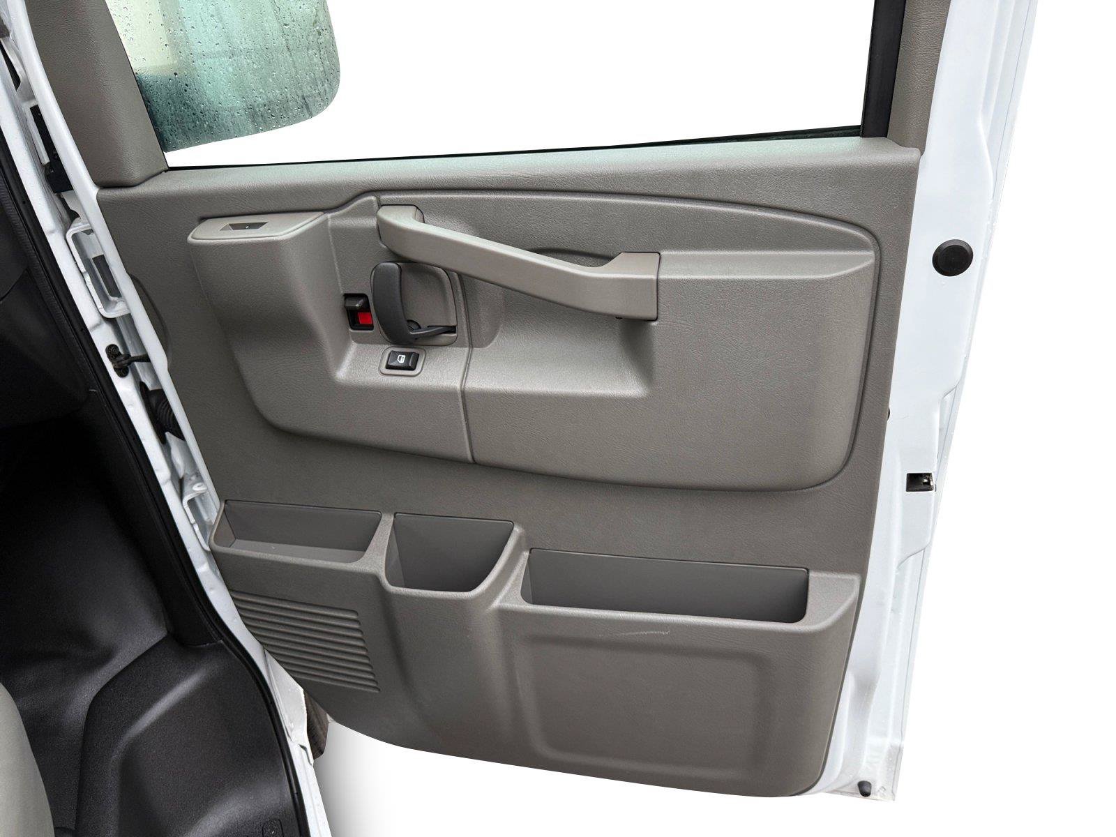 Used 2025 Chevrolet Express 2500 Extended w/ Driver Convenience Package RWD image 22
