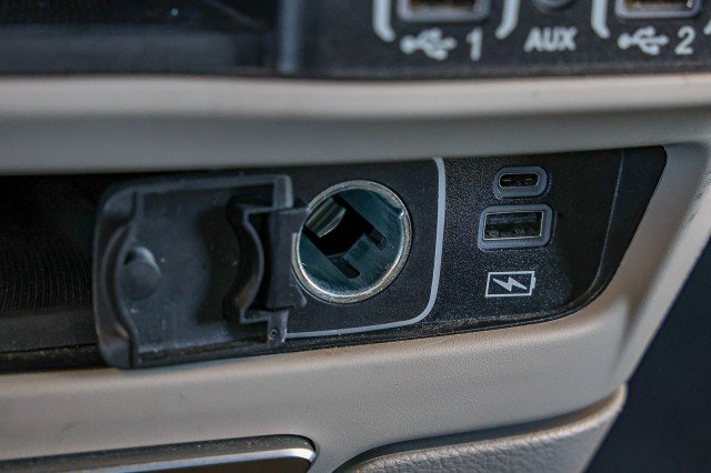 Used 2022 Chrysler Pacifica Touring-L FWD image 21