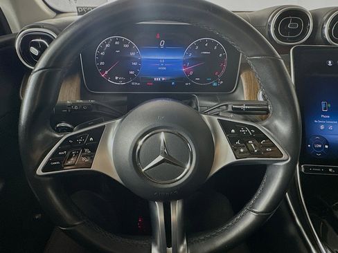 Used 2023 Mercedes-Benz GLC 300 image 19