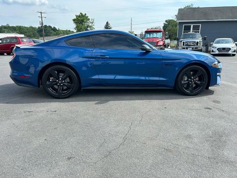 Used 2022 Ford Mustang GT Premium w/ Black Accent Package RWD image 6