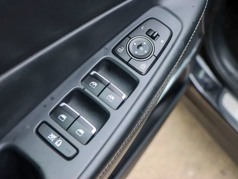 Used 2020 Hyundai Santa Fe Limited FWD image 14
