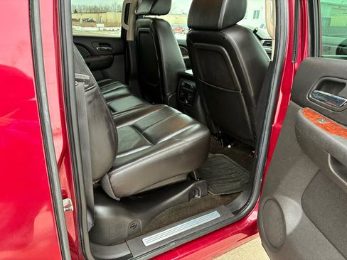 Used 2007 Chevrolet Avalanche LTZ w/ LTZ Preferred Equipment Group image 30