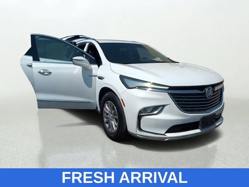 Used 2022 Buick Enclave Essence FWD image 9