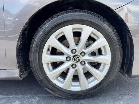 Used 2020 Toyota Camry LE FWD image 27