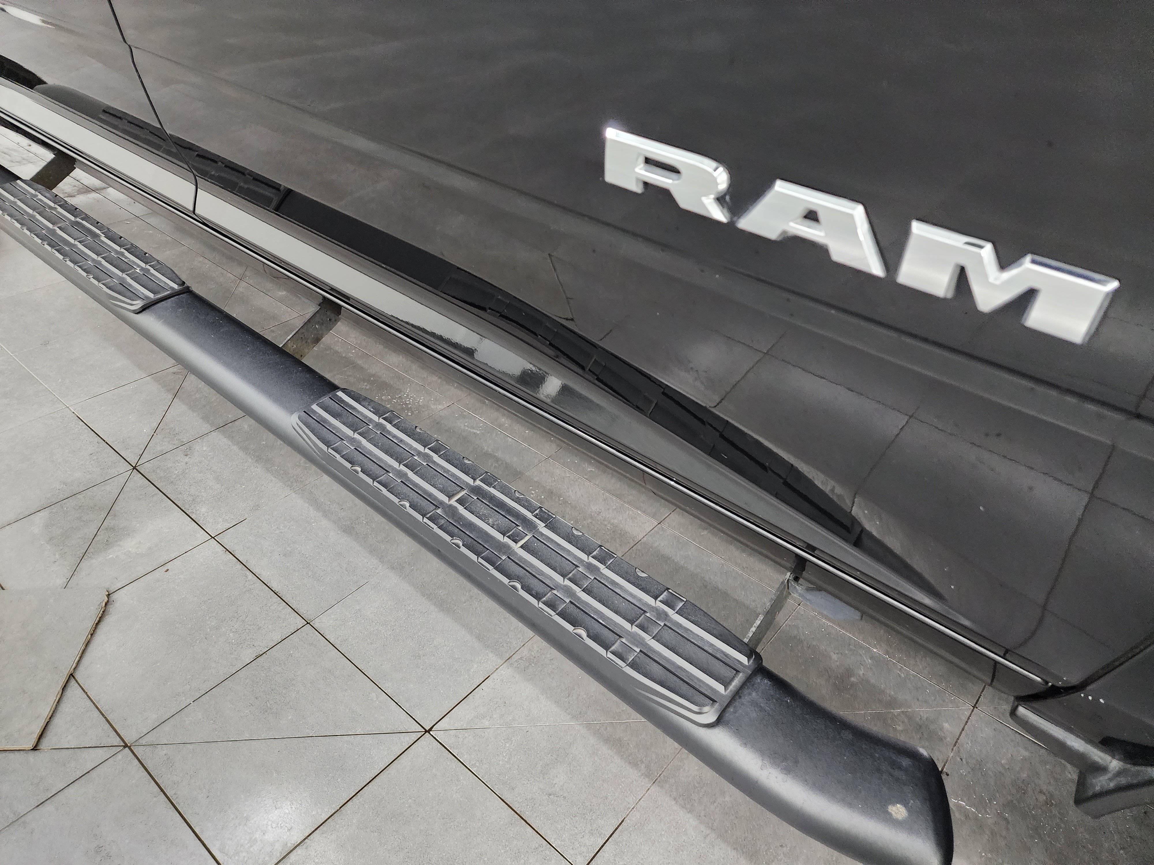 Used 2024 RAM 2500 Laramie w/ Protection Group AWD/4WD image 27