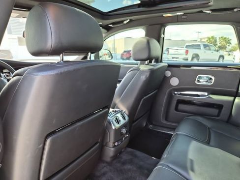 Used 2020 Rolls-Royce Ghost image 23