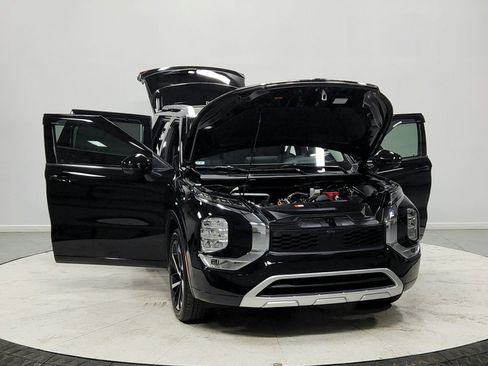 Used 2024 Mitsubishi Outlander SEL image 10