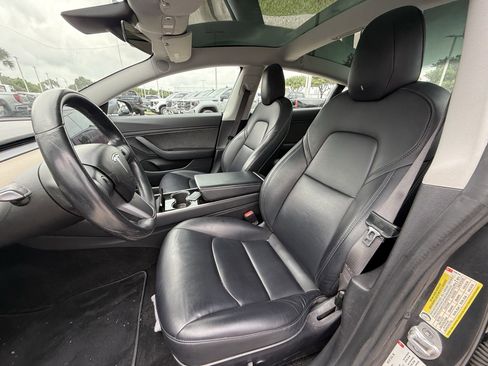 Used 2018 Tesla Model 3 Long Range RWD image 26
