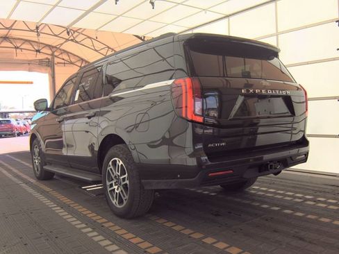 Used 2025 Ford Expedition Max Active AWD/4WD image 4