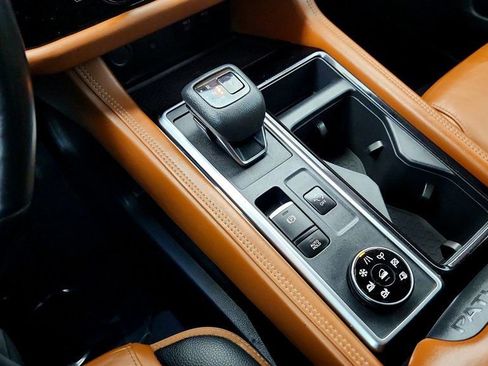 Used 2023 Nissan Pathfinder Platinum w/ Cargo Package image 17