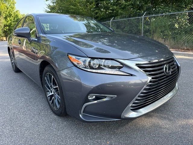 Used 2018 Lexus ES 350 w/ Luxury Package w/Wood Trim FWD image 3
