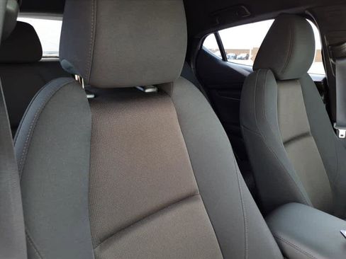 Used 2021 MAZDA MAZDA3 s image 18