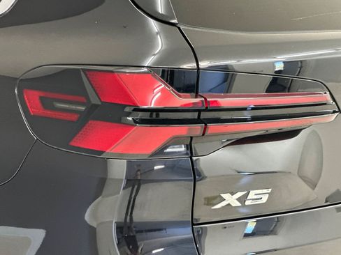 Used 2025 BMW X5 sDrive40i RWD image 13