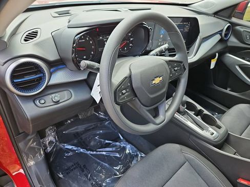 New 2026 Chevrolet Trax LS w/ LS Convenience Package FWD image 11